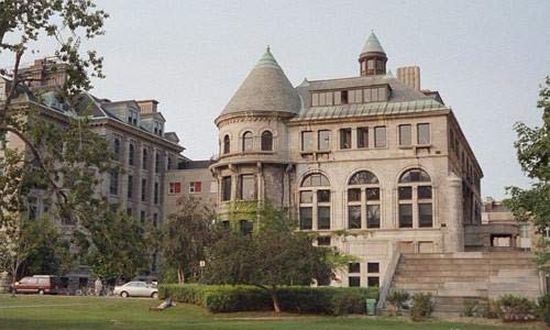 加拿大藝術類大學